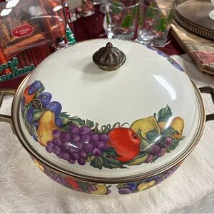 Cornucopia Enamel Cooking Dutch Oven Pot With Lid Fruit Design